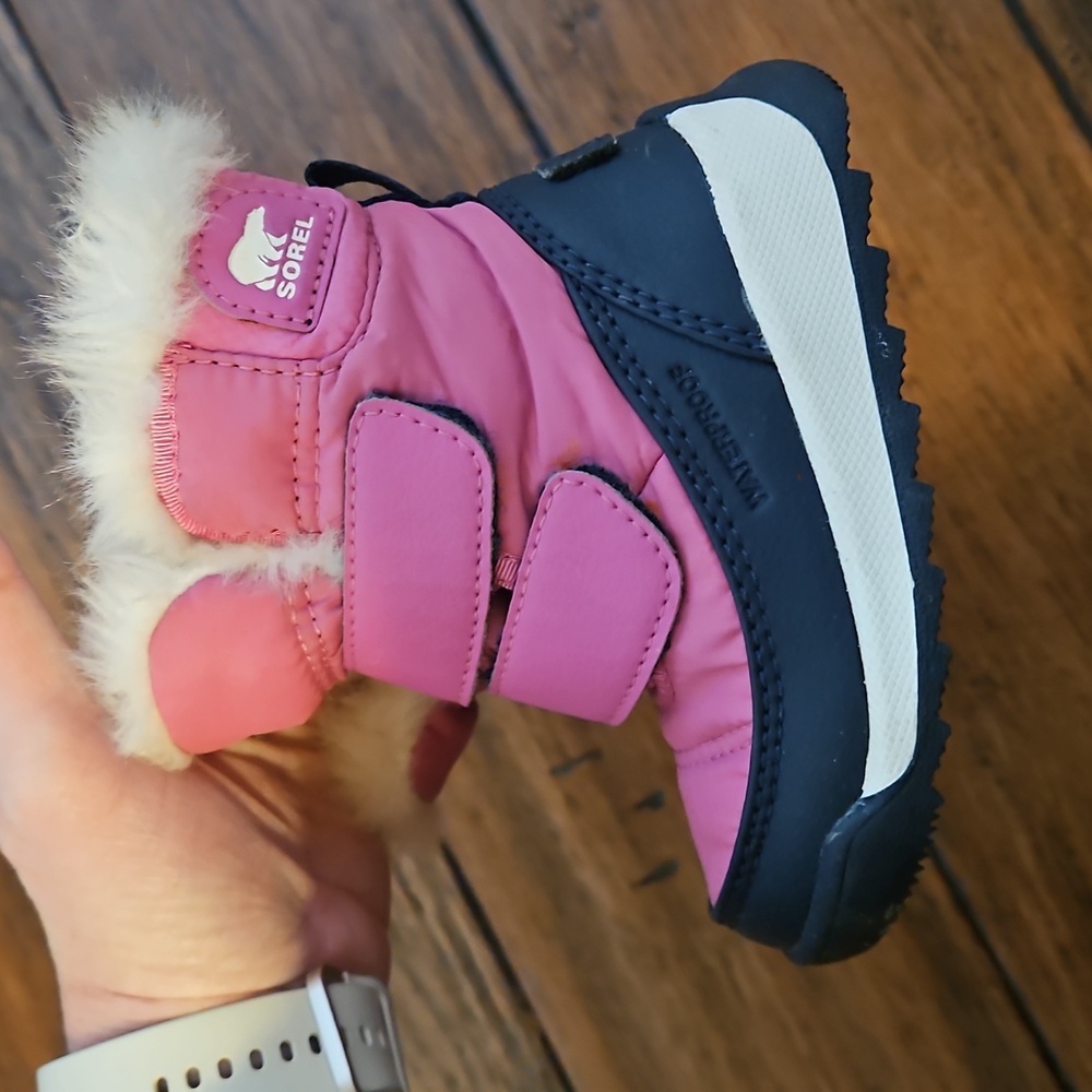 Sorel Fuchsia and Navy Toddler‎ Winter Boots Size 5